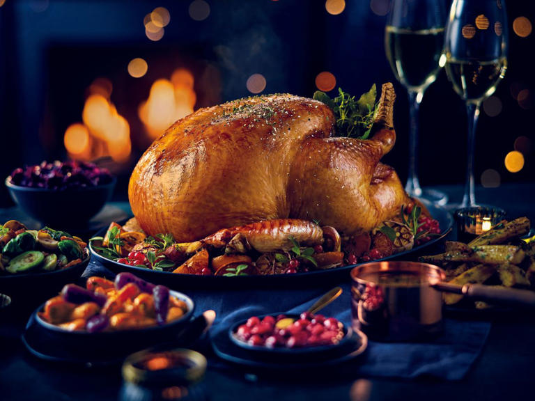 Aldi full 2026 Christmas food range including £25 'restaurant-style ...