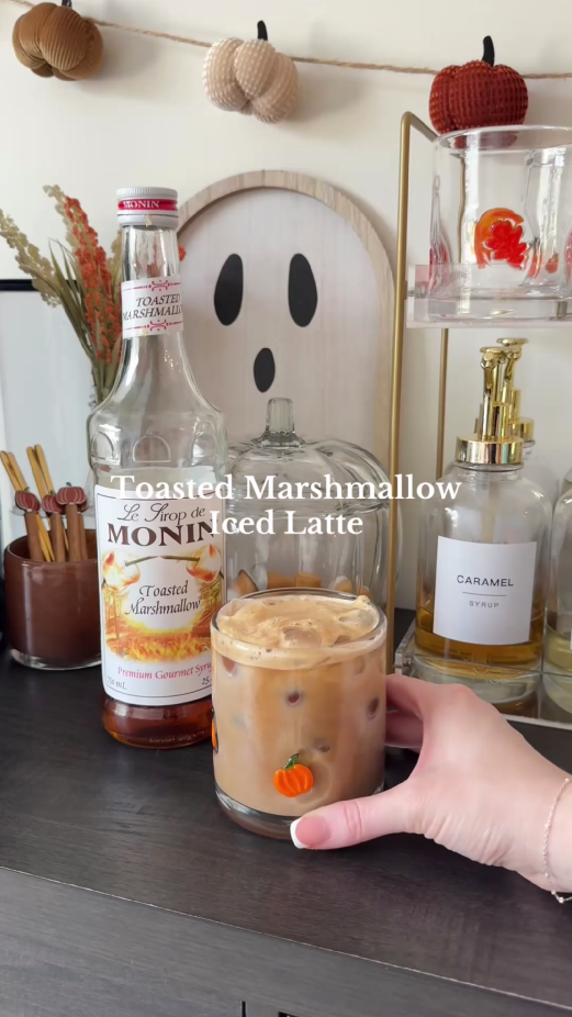 Easy toasted marshmallow iced latte to make at home