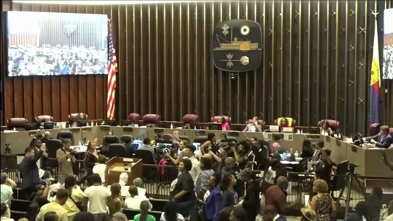 Chaos at city council meeting after data center vote postponed