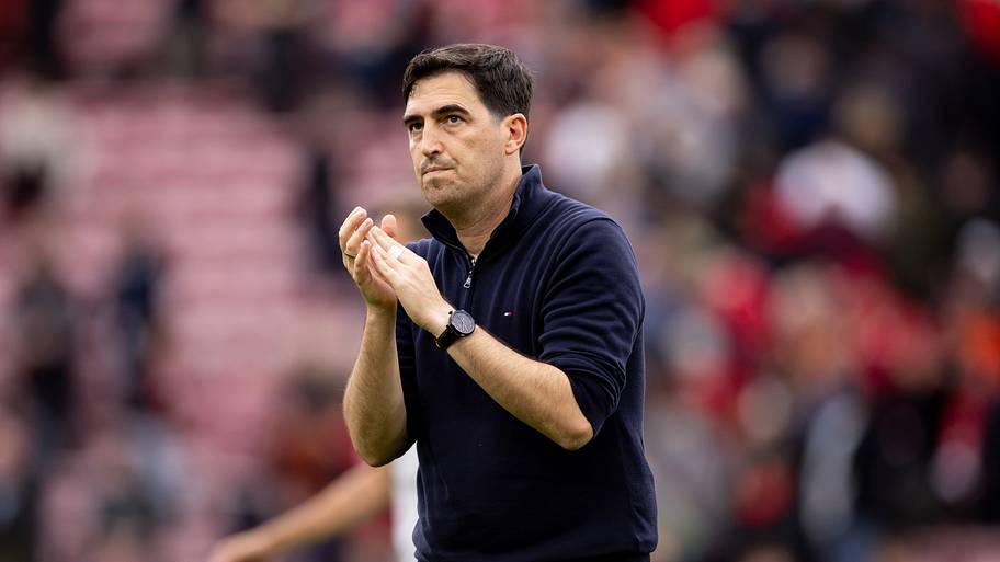 Andoni Iraola handed £59.5m solution to two Liverpool problems