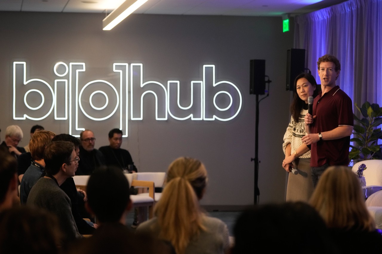 Zuckerberg’s Biohub partners with DOE, NIH to invest $1.8 billion in ...