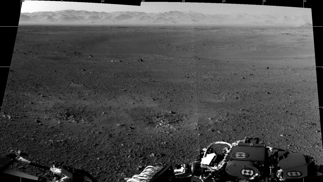 Curiosity rover captures vivid dawn over Martian cliffs