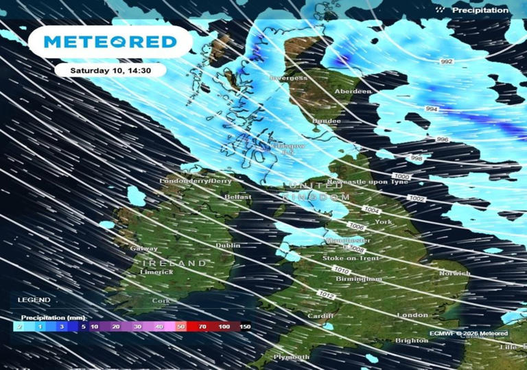 UK weather: October warmth fades as rain sweeps across the country