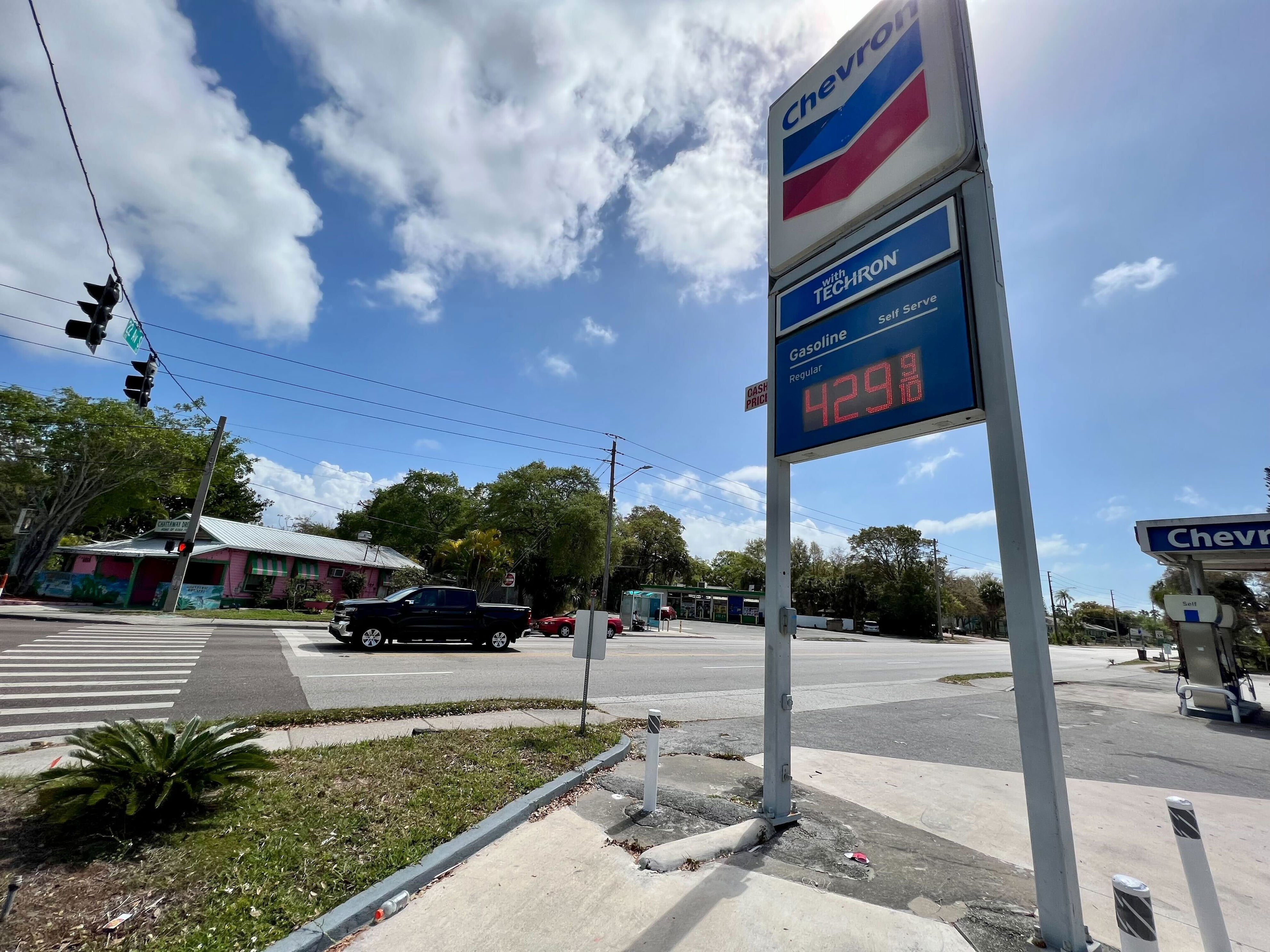 Here’s how to save money at the gas pump as prices climb
