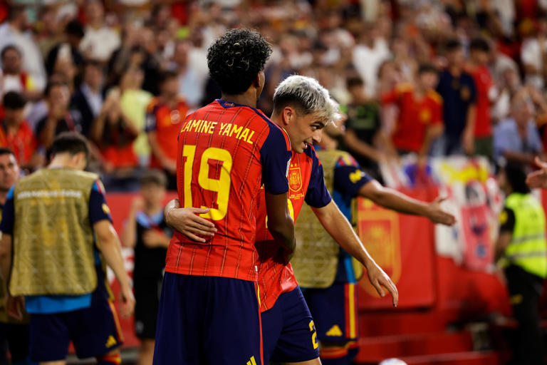 Pedri explains why Lamine Yamal was a bit upset after Spain’s win over ...