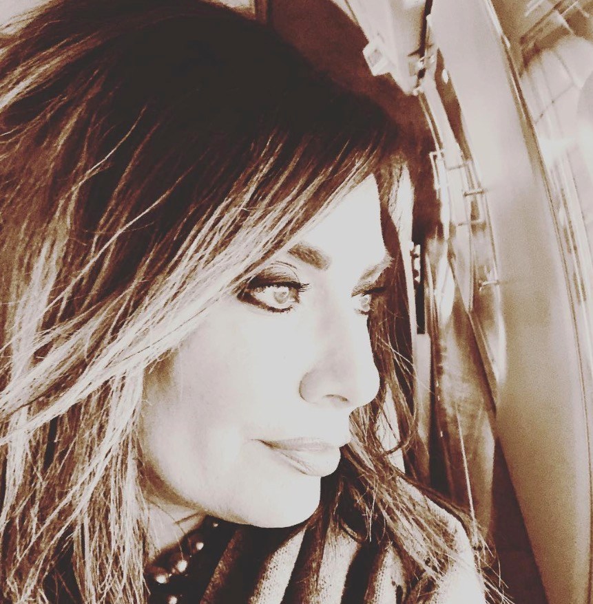 Glam flight attendant to the stars claims SpaceX replaced her on ...