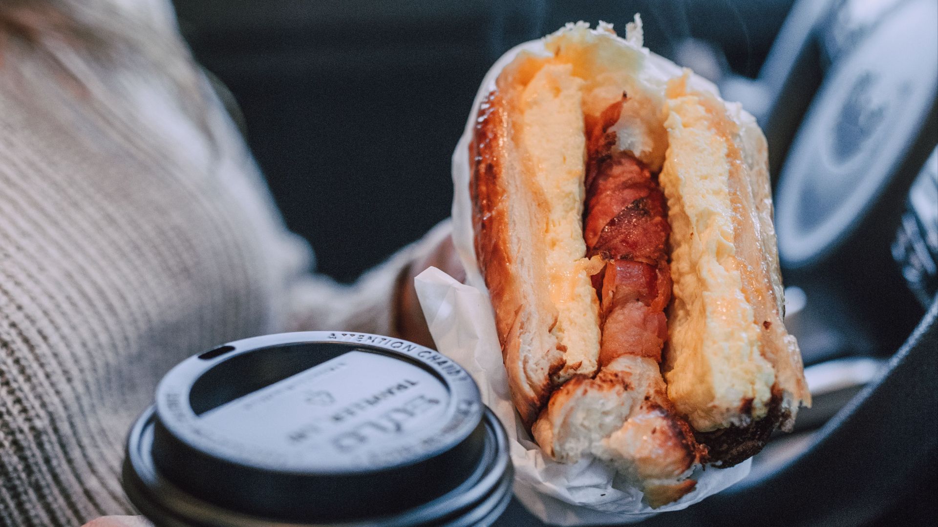 The 10 messiest foods to stop eating in your car & 10 that are spill-proof