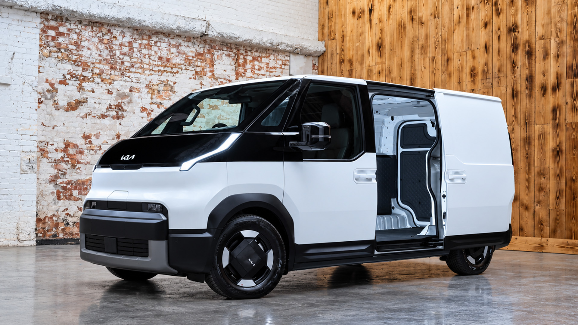 Kia PV5 highlights practicality with a large side door opening