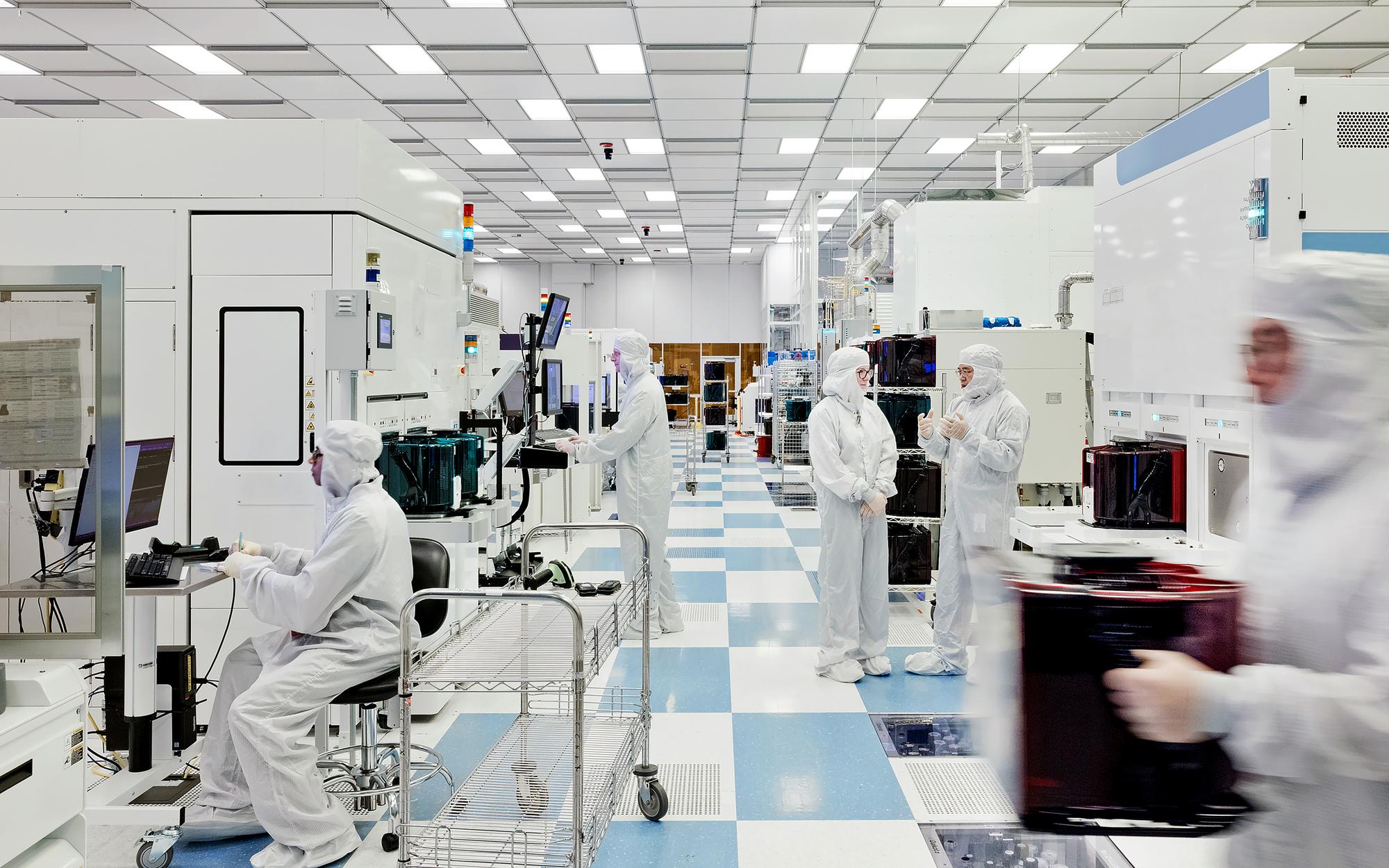 The US just bet $1 billion on quantum chip manufacturing