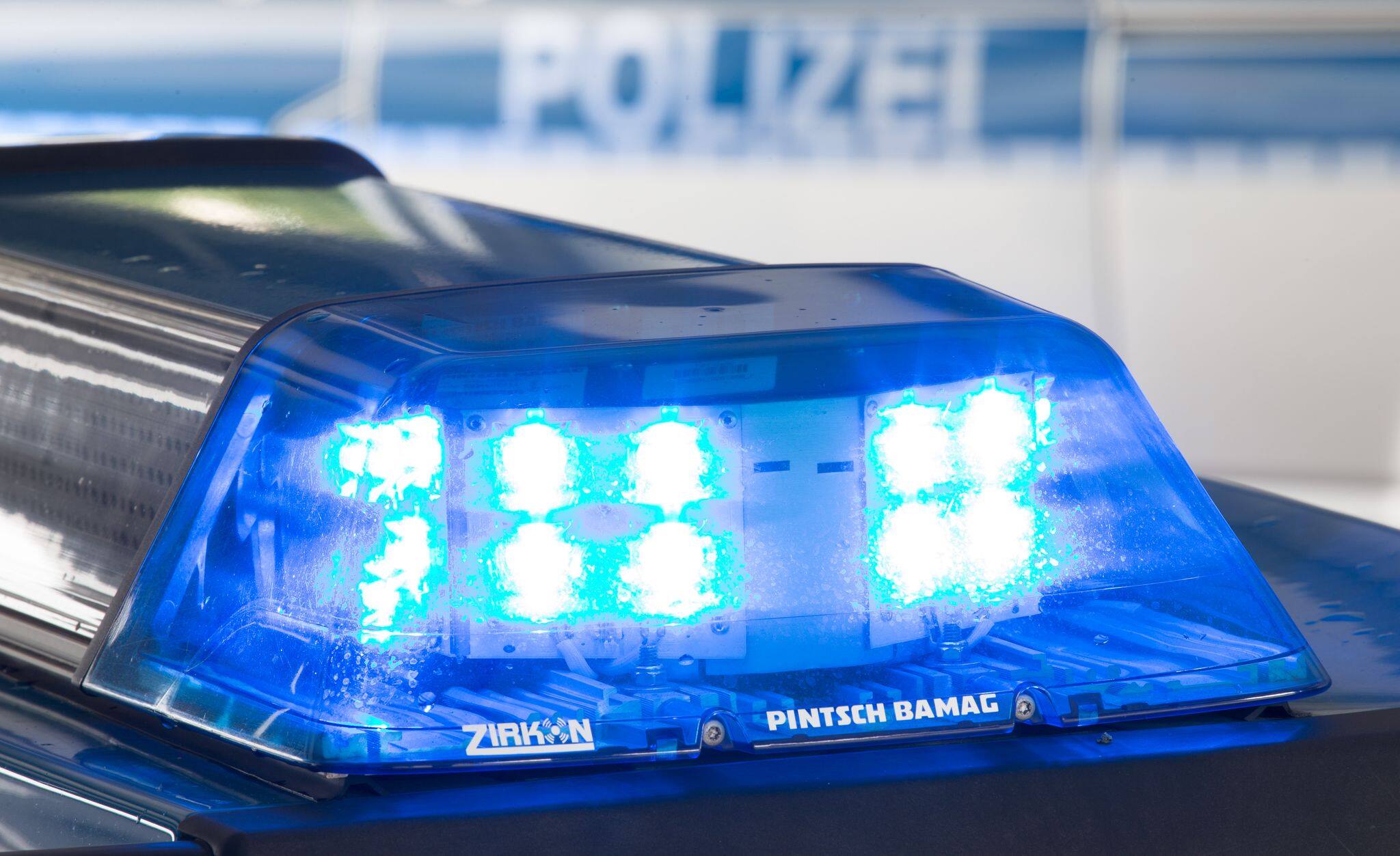 Passant entdeckt toten 37-Jährigen in Bushaltestelle ...