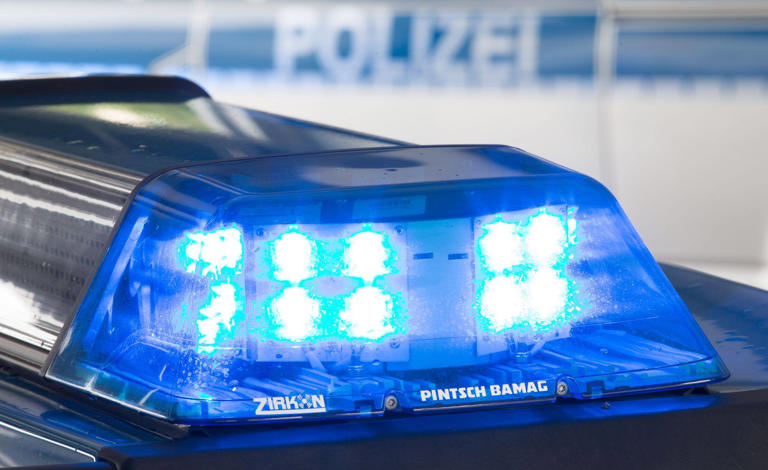 Passant entdeckt toten 37-Jährigen in Bushaltestelle ...