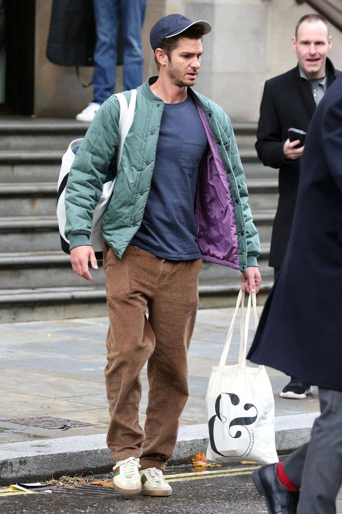 Andrew Garfield's ultra-private life: Inside the actor's world away ...