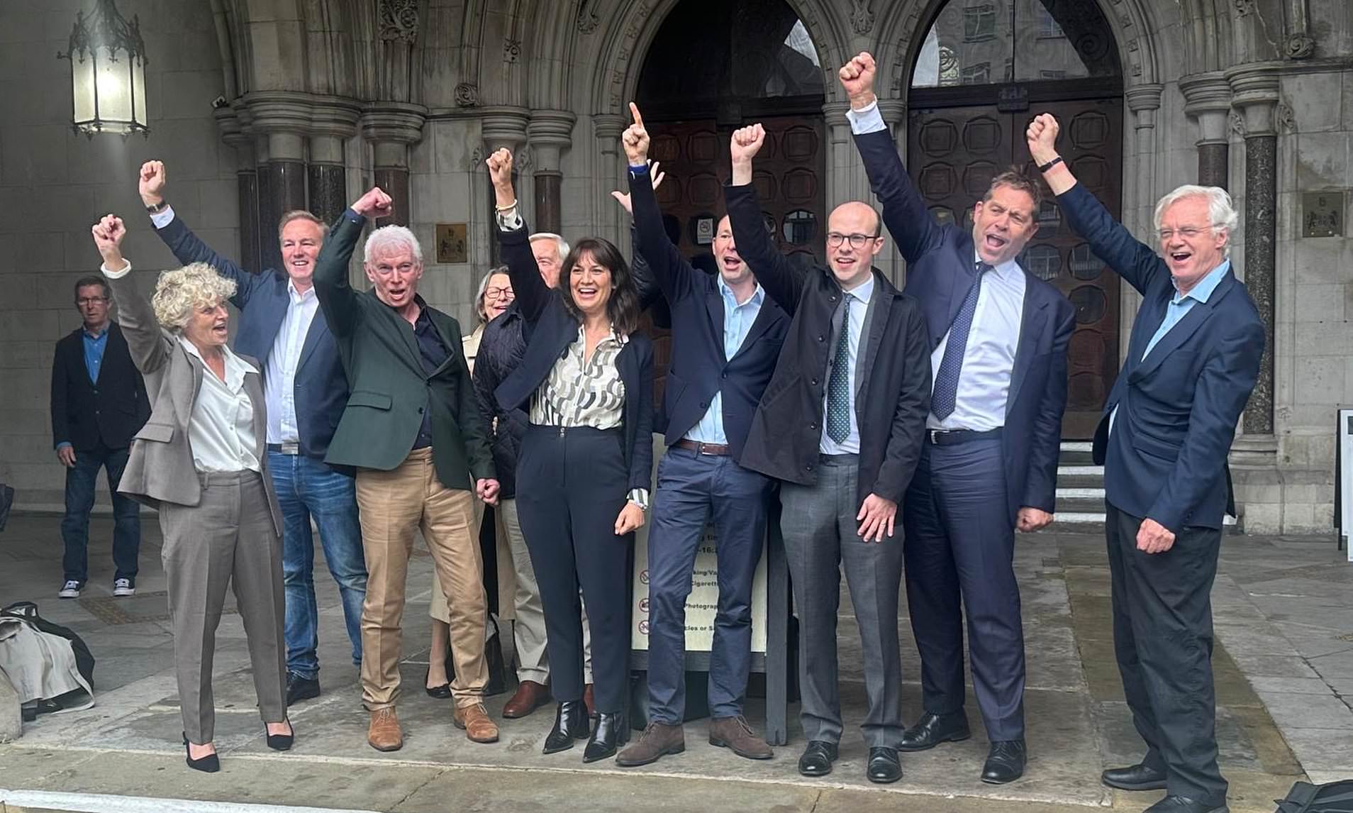 'It's hard to take in': Tears at court as ex-Barclays traders see rate ...