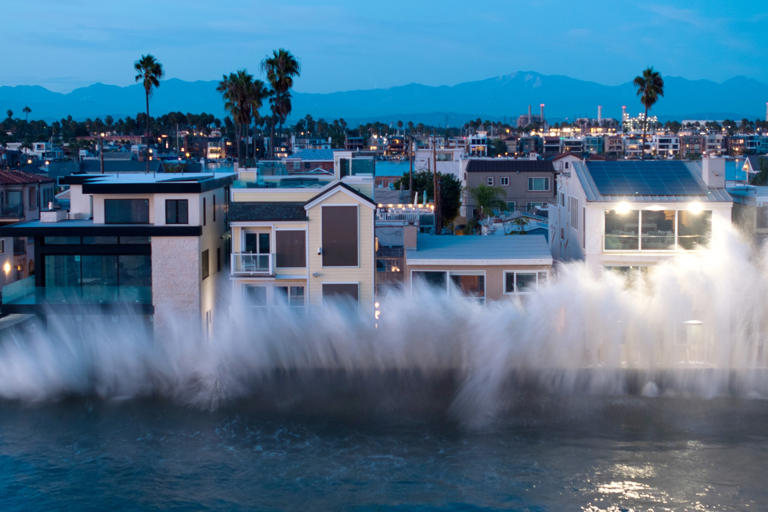 A Kelvin wave is impacting the West Coast, but it's less scary than it ...
