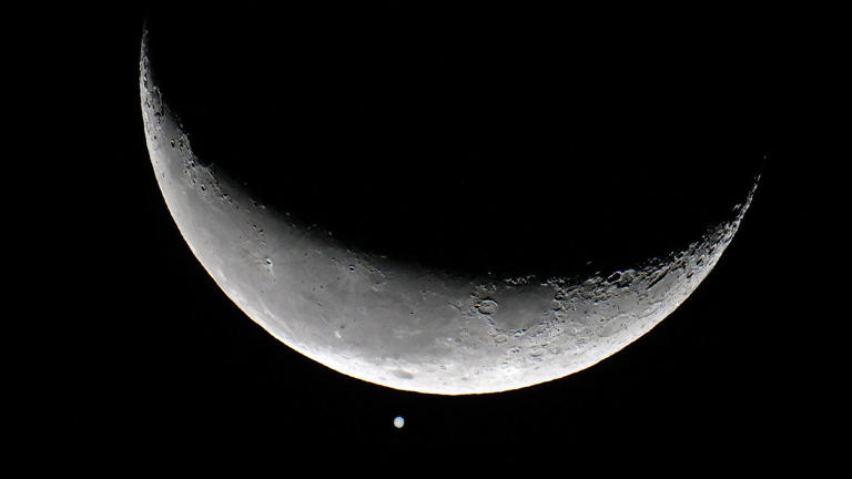 The moon hides Jupiter in spectacular photographs of October's lunar ...