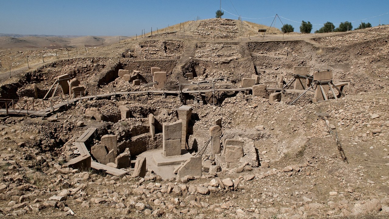 Archaeologists uncovered intact burials from 8700 to 8000 BC at Göbekli ...