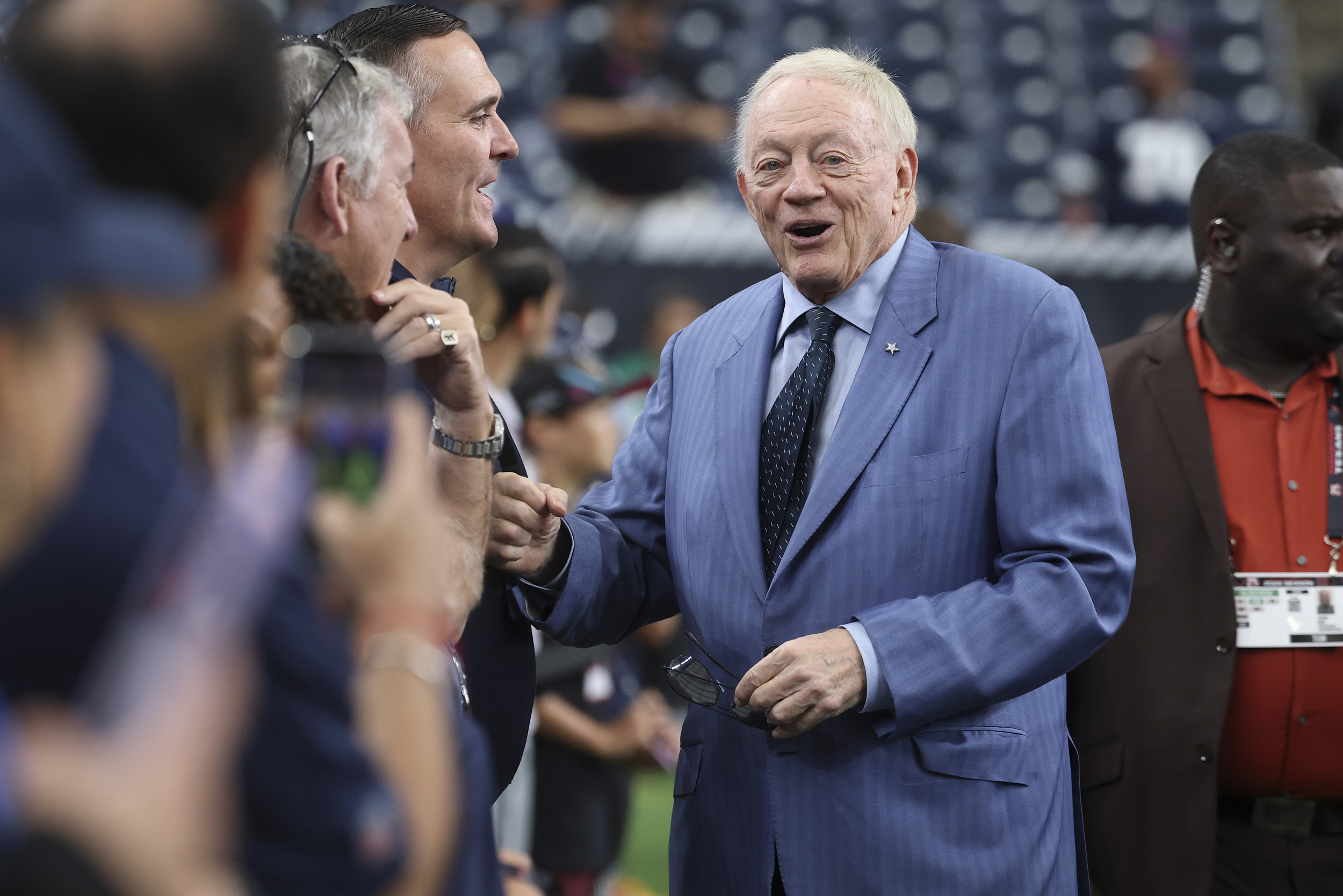 Jerry Jones has strong message for Tony Romo after CBS exit