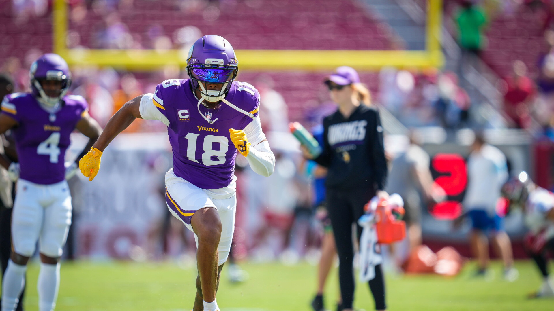 Justin Jefferson returns to practice, Jordan Addison sits out