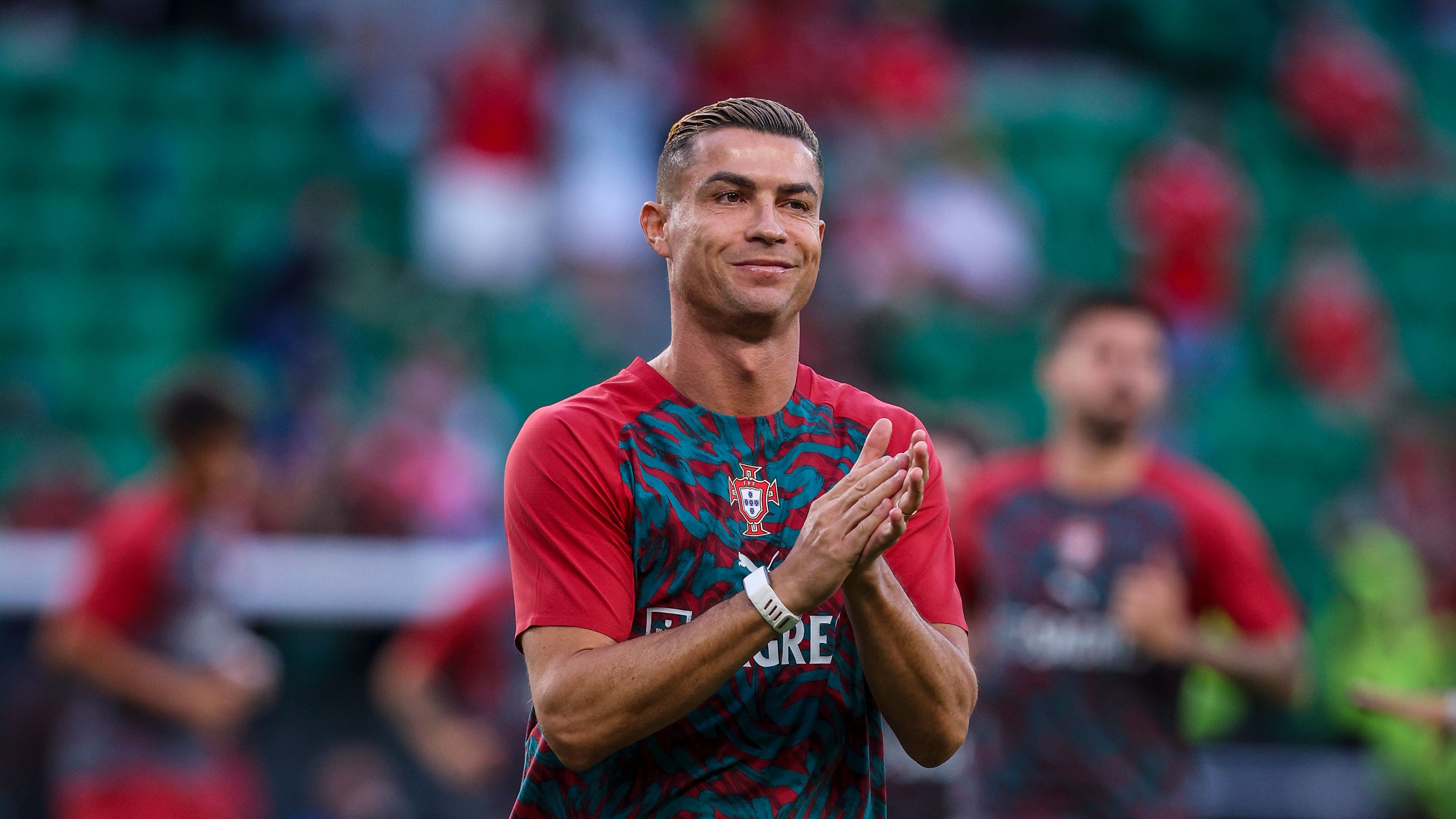 Cristiano Ronaldo responds directly to Lionel Messi on Instagram: 