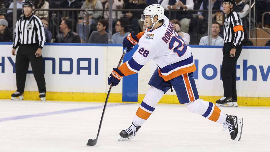 NY Islanders share unfortunate Alexander Romanov injury news