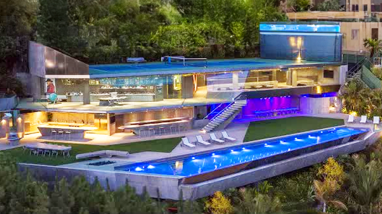 Inside one of the world’s most iconic modern homes