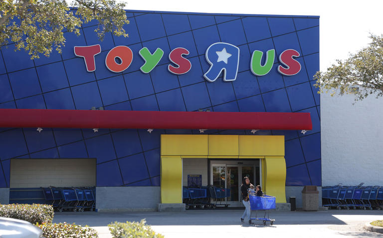 The Toys ‘R’ Us comeback includes Ellenton Premium Outlets