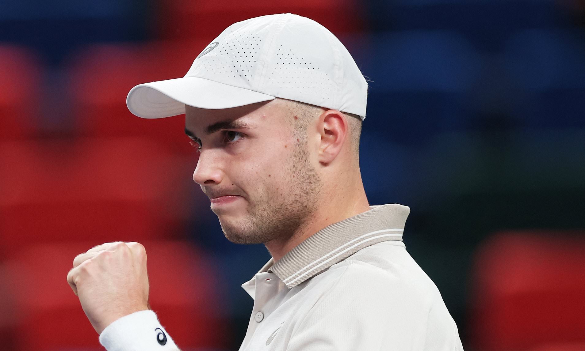 Fery sails through Shanghai Masters debut as British No1 wins first ...