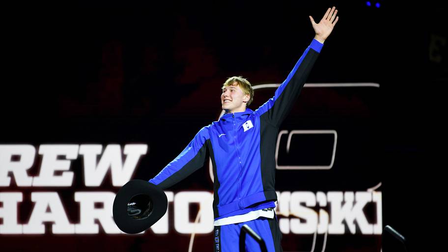 Drew Scharnowski's impact on winning is aleady obvious to Jon Scheyer ...