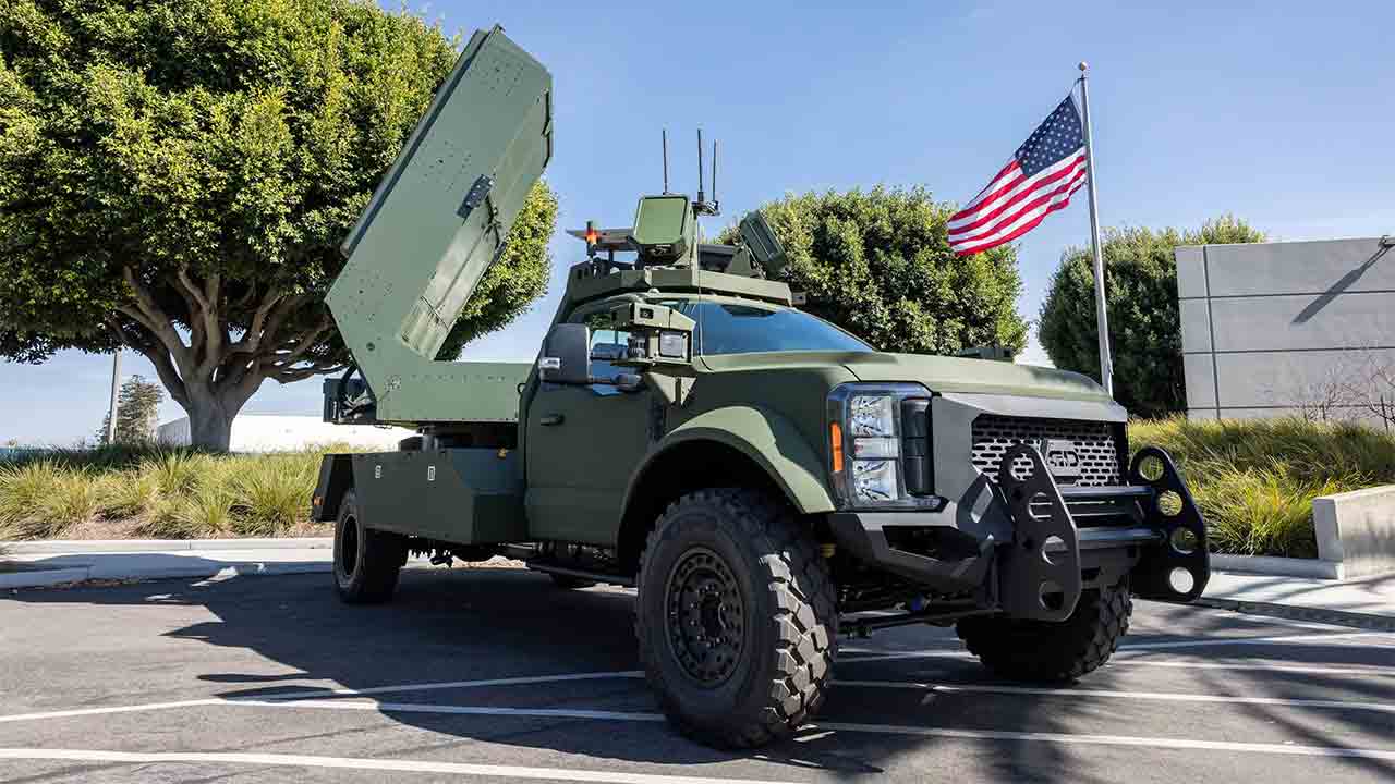 General Dynamics gjør Ford F600 om til militærkjøretøy for å bekjempe ...