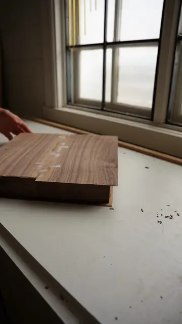 This simple jig makes trimming veneer fast and precise