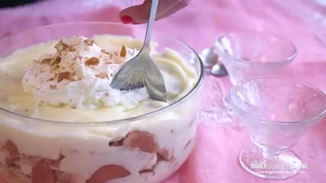 Quick and easy microwave banana pudding in just 10 minutes