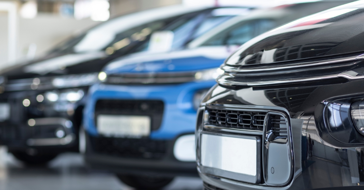 7 car dealership lies that target retirees specifically