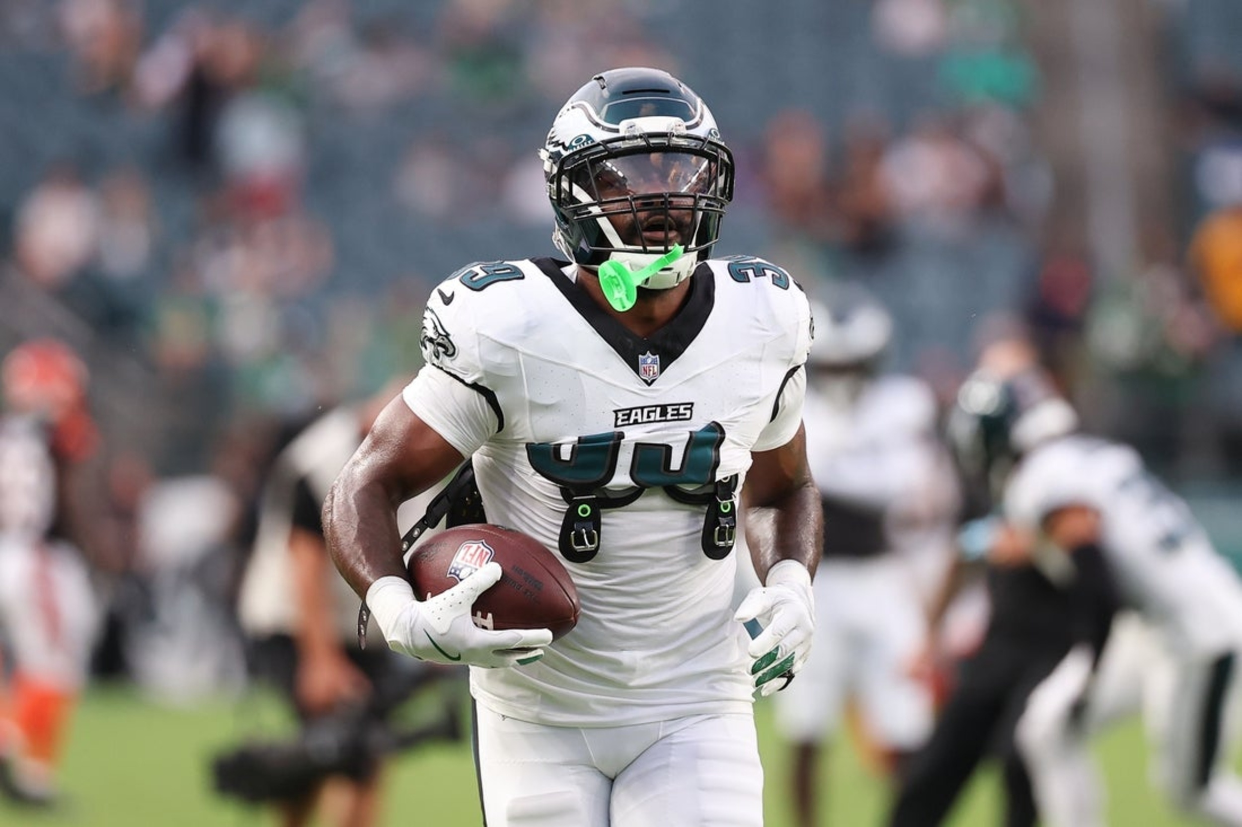 Report: Eagles to elevate RB Dameon Pierce to 53-man roster