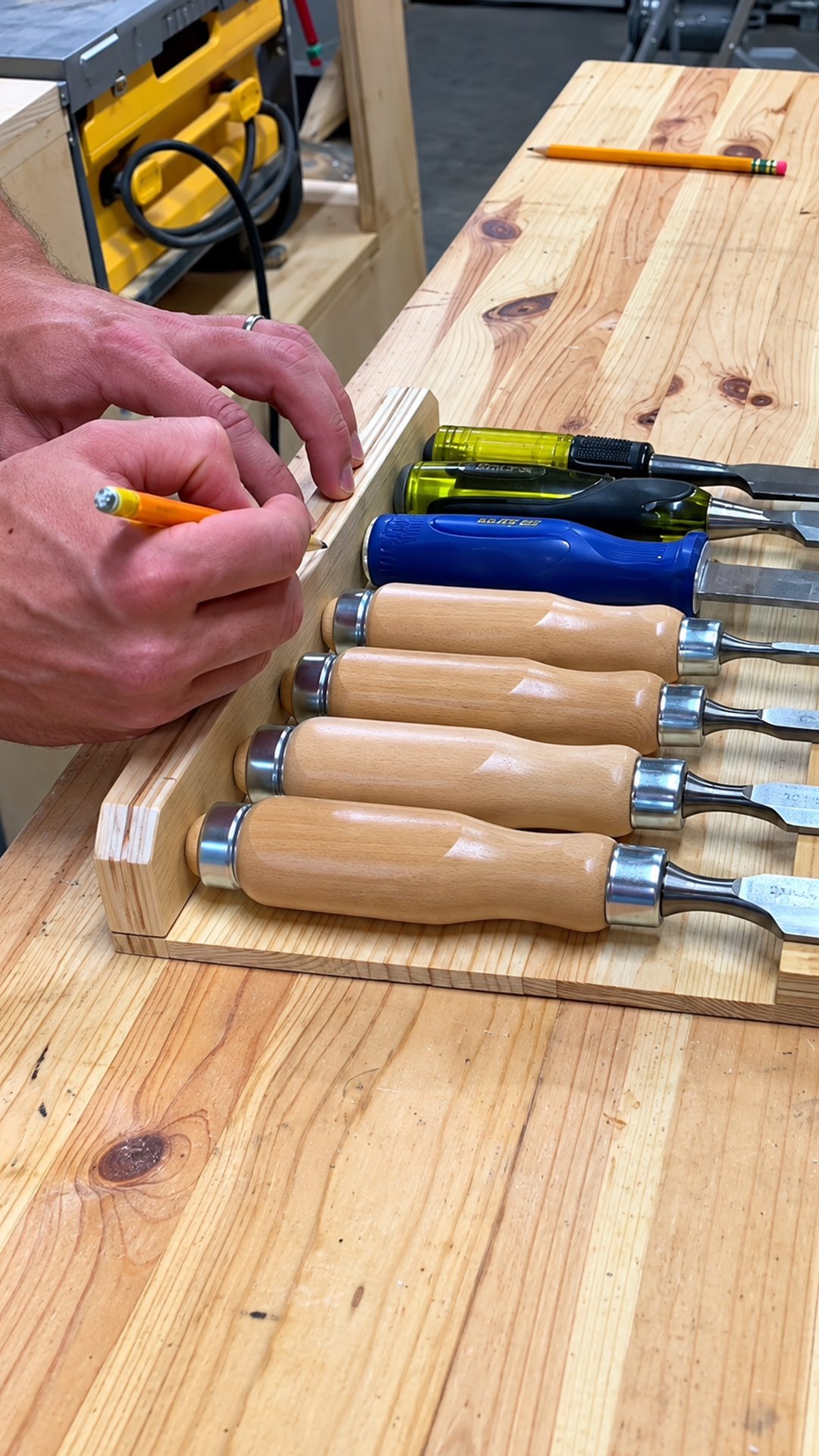 How to build French cleat chisel storage