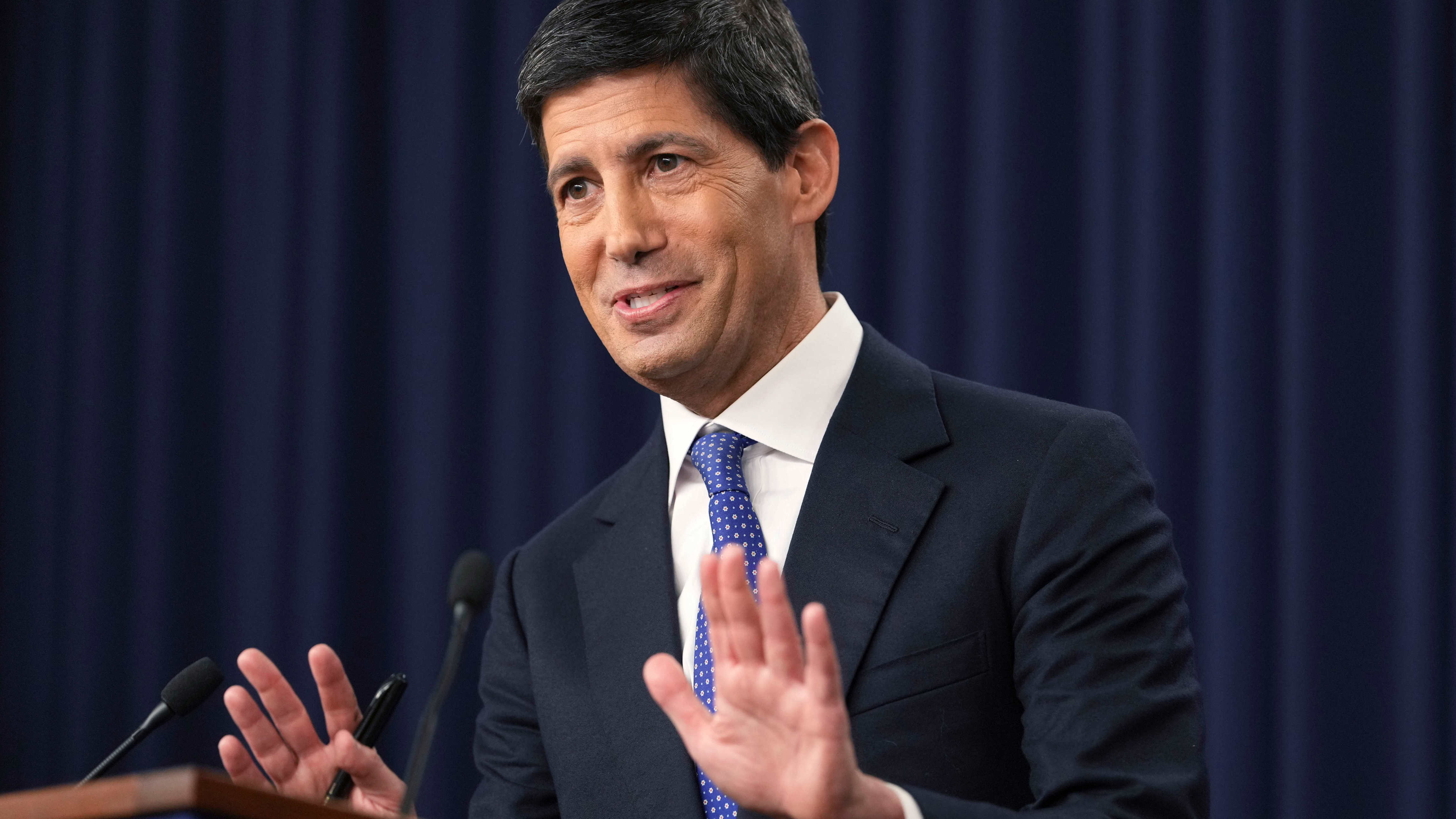 The Fed was unanimous about raising rates in September. Economic ...