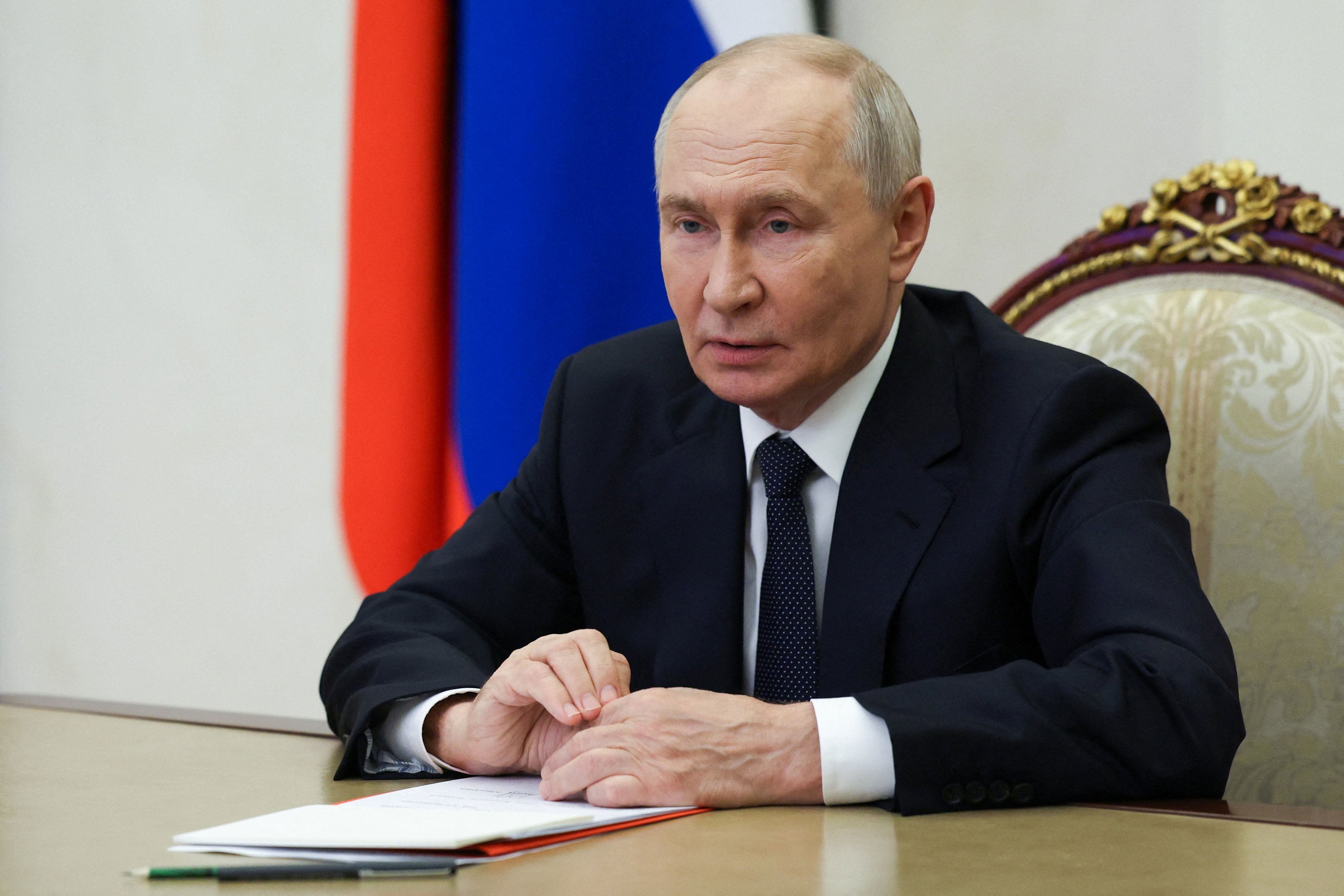 Trump cornered on Vladimir Putin's plague cover-up