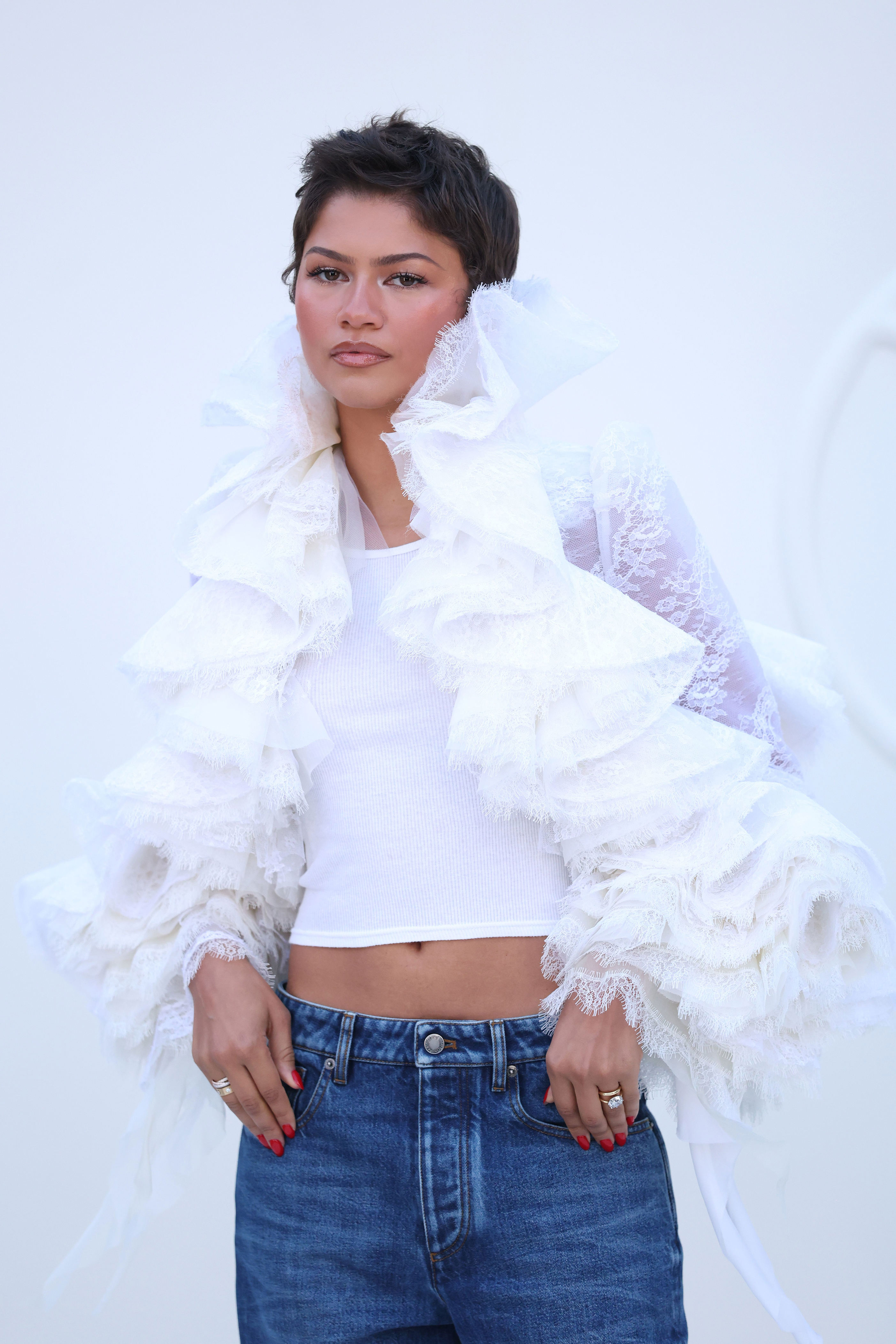 Zendaya's '90s cherry red manicure is the surprise nail color for fall