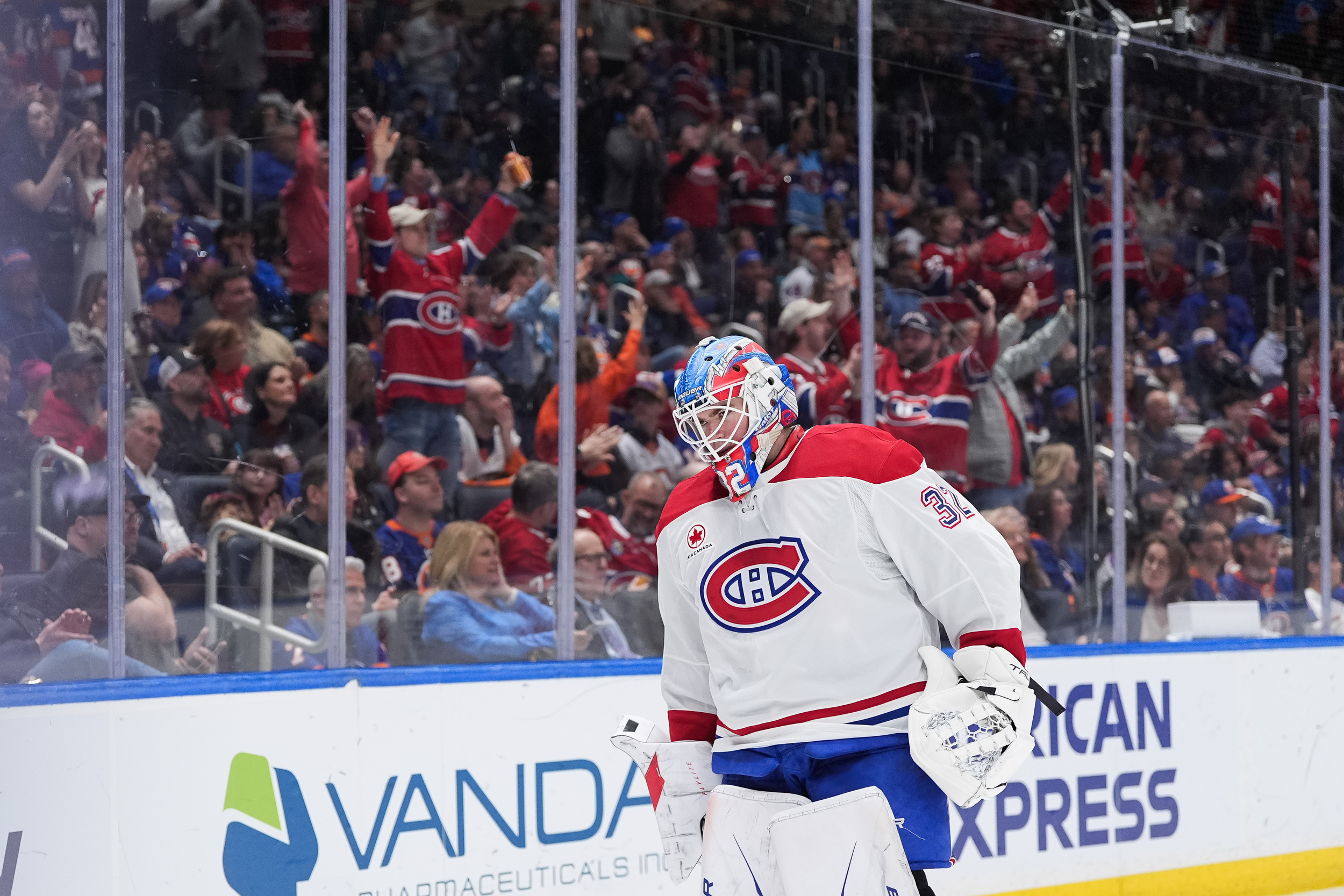 Canadiens recall Jacob Fowler thanks to unexpected Montembeault injury