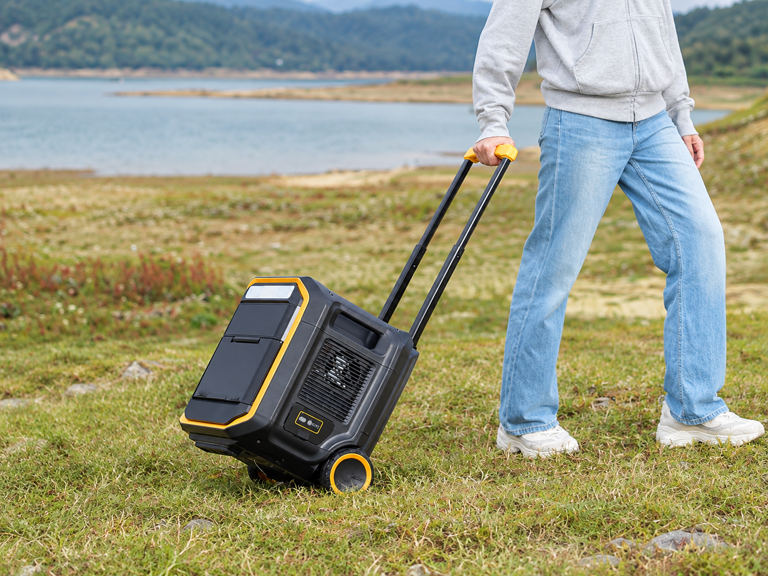 Vtoman FlashSpeed Pro 3600 portable power station review: huge power ...