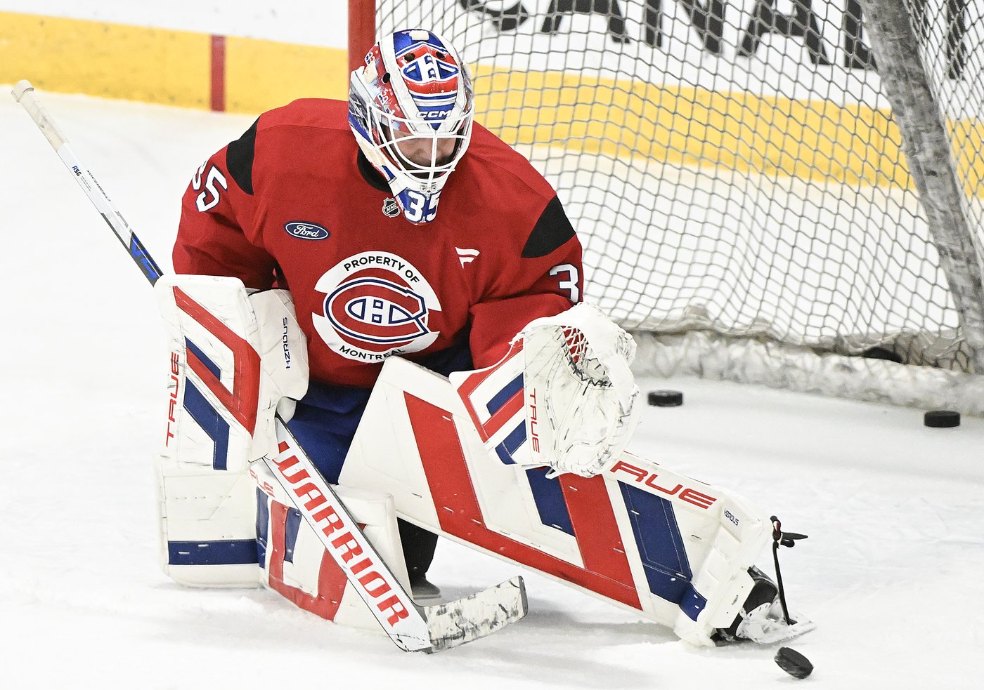 Canadiens recall goalie Fowler after Montembeault exits practice with ...