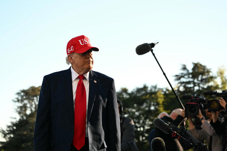 Trump's suit brand unintentionally revealed at Nebraska rally