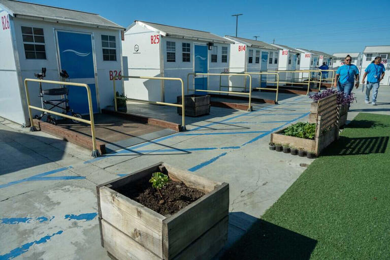 $1M in federal funding brings bathrooms, showers to Florin Road ...