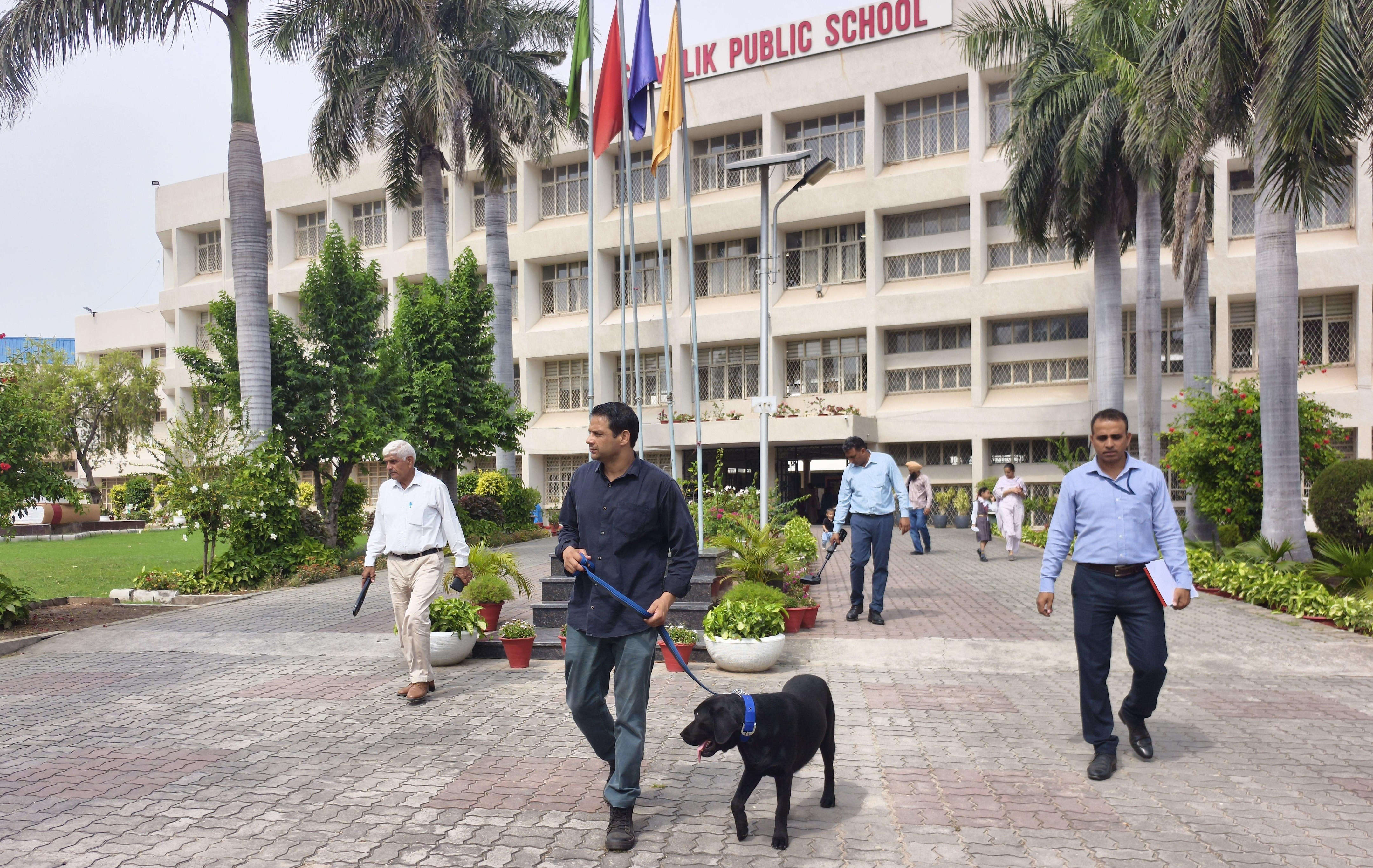 Bomb hoax triggers panic across three Tricity schools