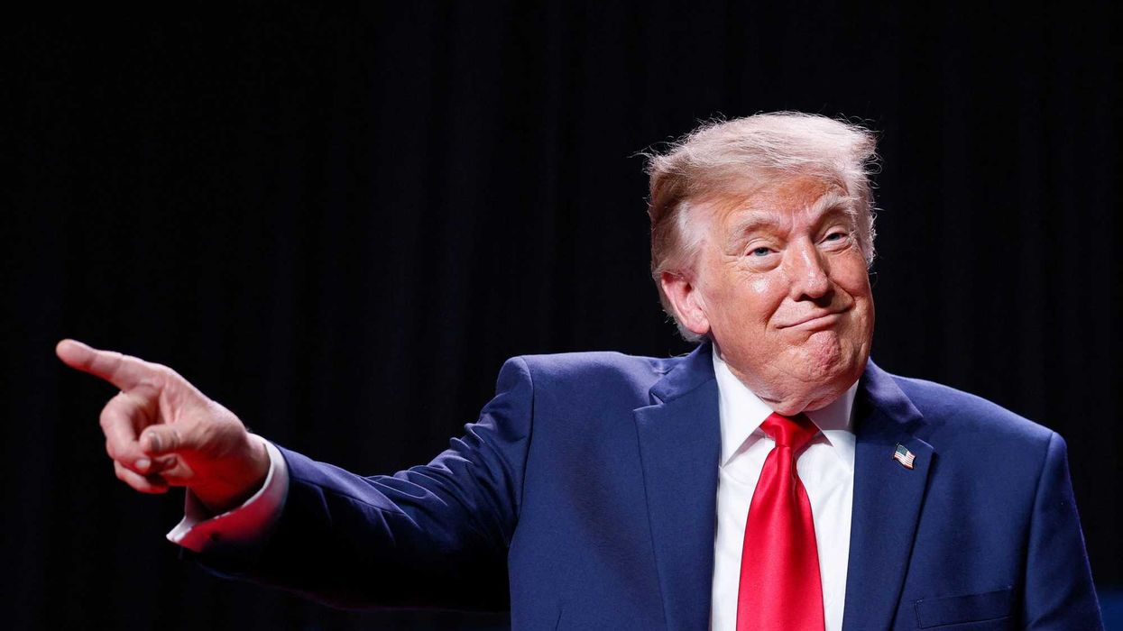 Camera operator catches Trump in awkward spot after he boasted about ...