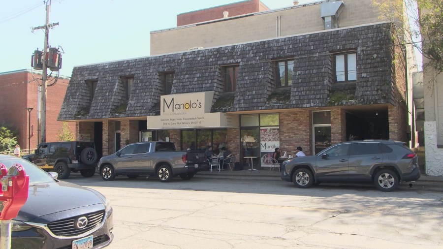 Serving its final slices: Manolo's preparing to close Urbana restaurant, awaiting next steps from new property owners