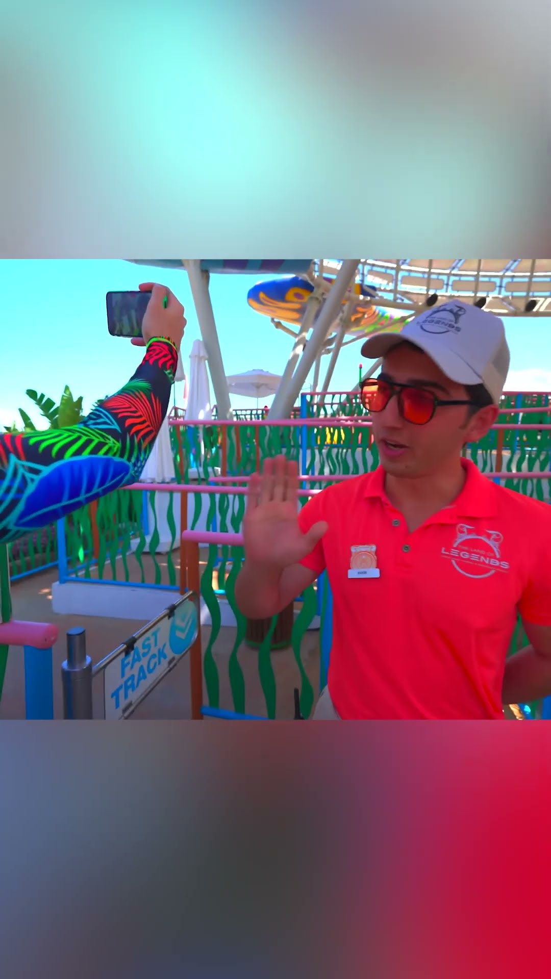 Quand les populaires se font doubler sur le Turtle Coaster ! | Court ...