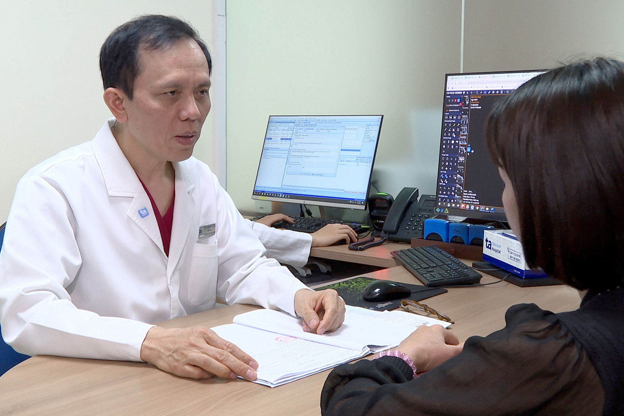 Nút mạch chữa lạc nội mạc tử cung
