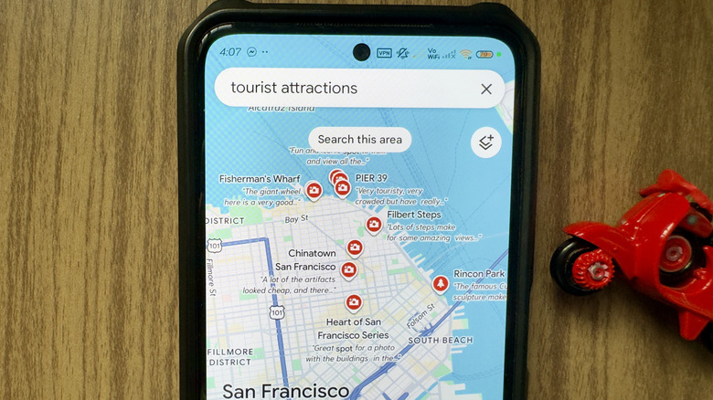 What does the camera symbol mean on Google Maps?