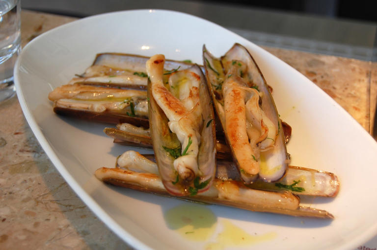 Washington’s razor clam digs start October 9, but only two of the four ...