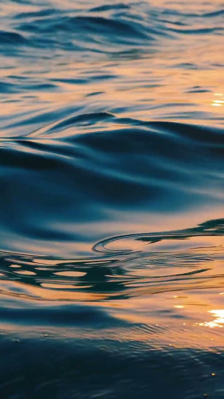 Ocean waves that wash away your worries 🌊